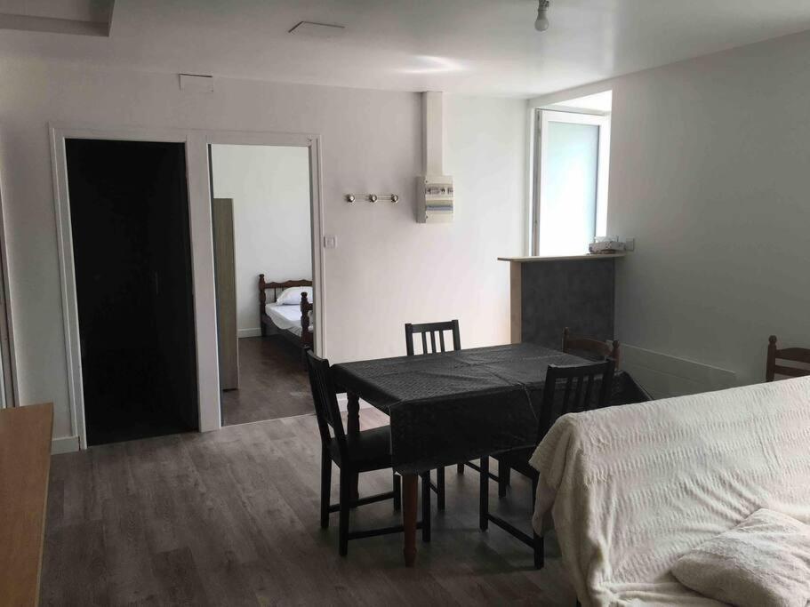 Maison Au Calme Recemment Renovee Lescouet-Jugon Exterior foto